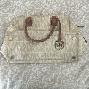 Micheal Kors Handbag